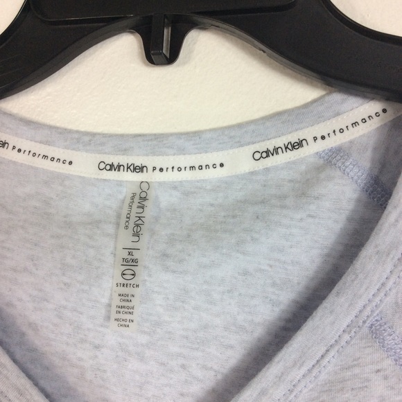 Calvin Klein performance Front Rushed Gray top - Picture 4 of 4